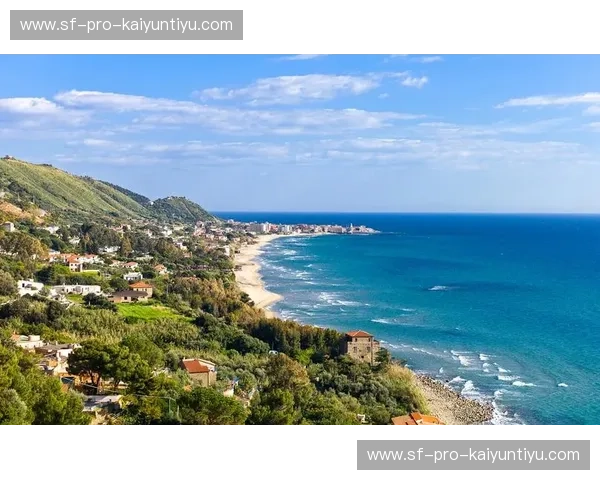 蓝调之争：拉齐奥vs那不勒斯，一场关于灵魂、战术与地中海激情的巅峰较量